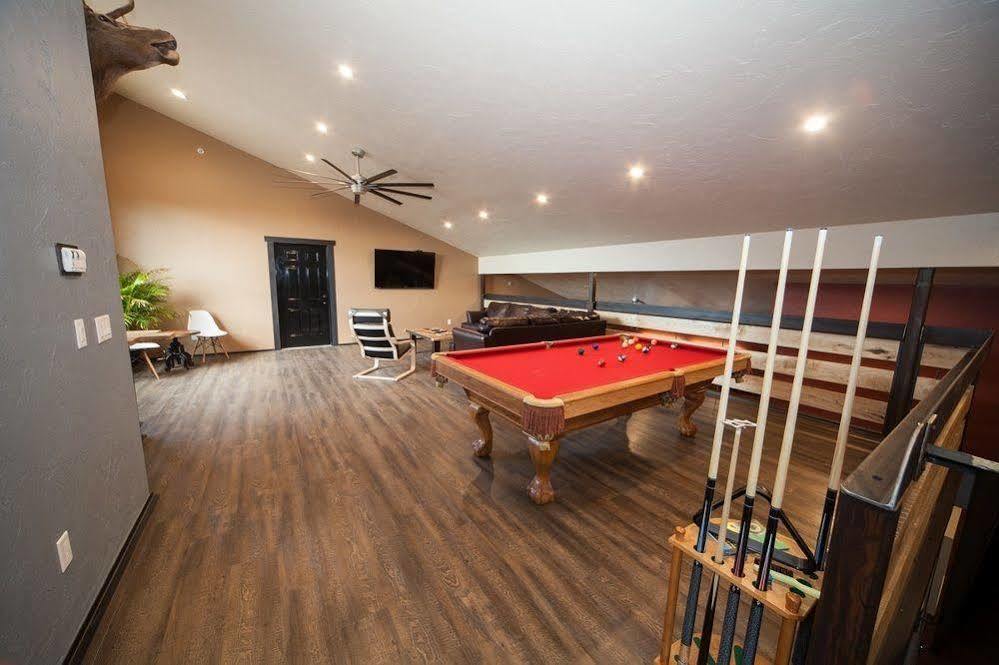Log Cabin Lodge & Suites Jones Mills Esterno foto