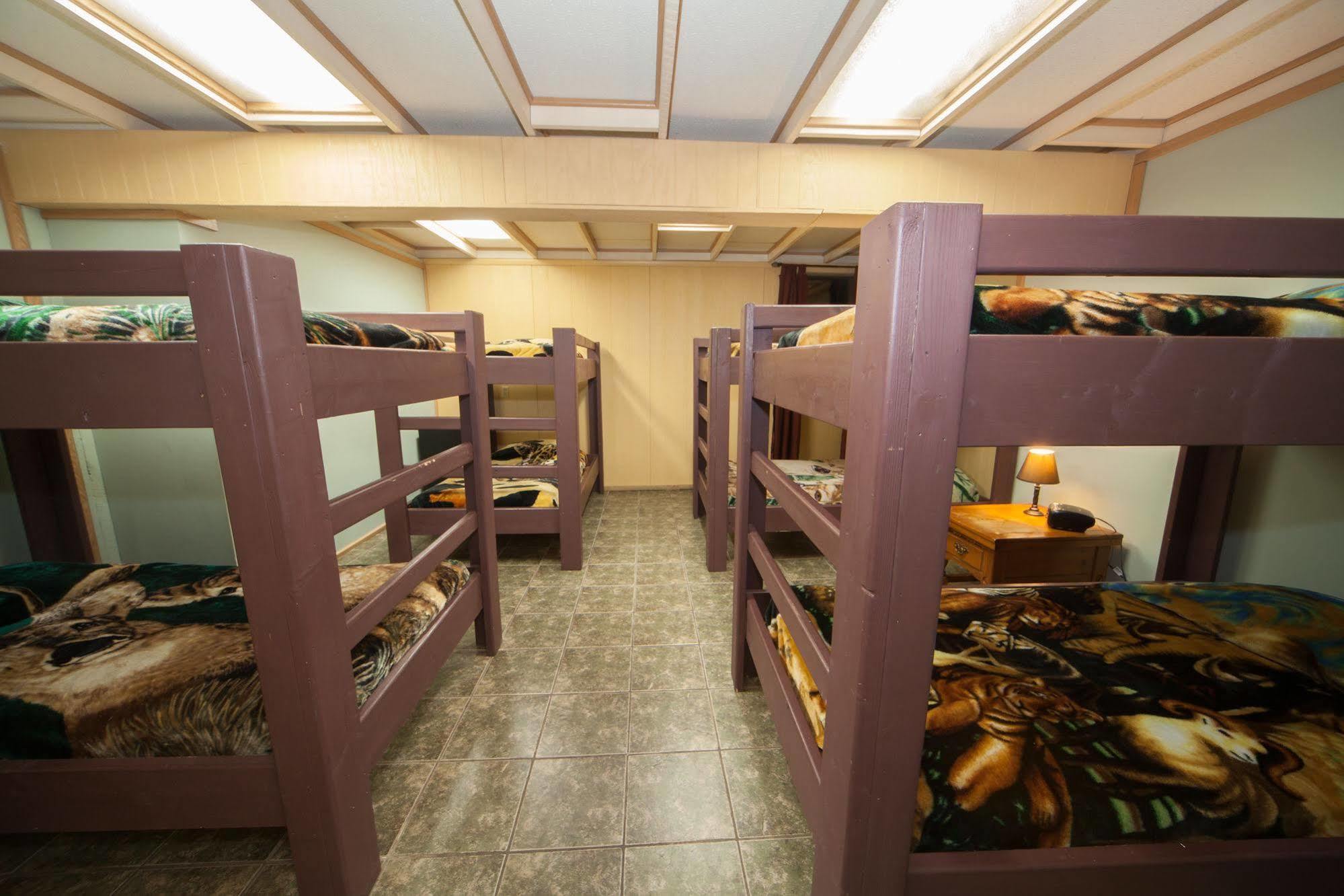Log Cabin Lodge & Suites Jones Mills Esterno foto