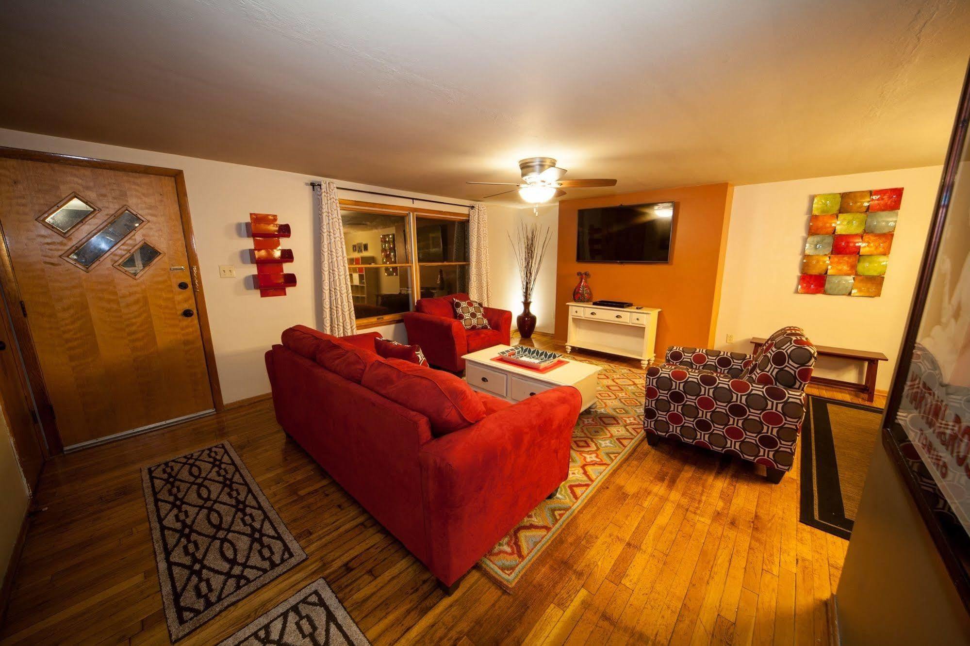 Log Cabin Lodge & Suites Jones Mills Esterno foto