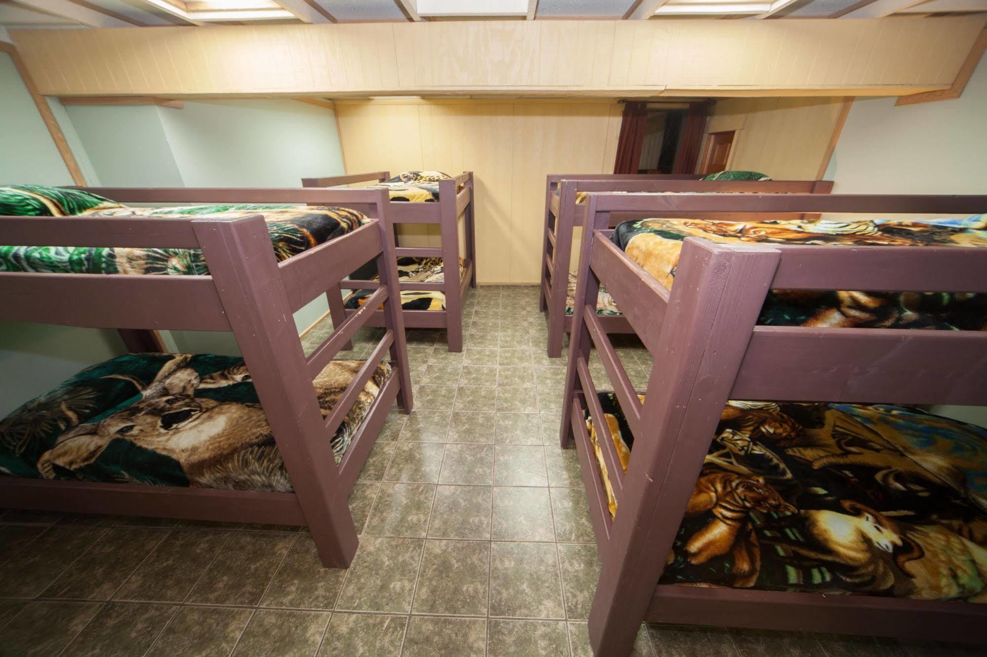 Log Cabin Lodge & Suites Jones Mills Esterno foto