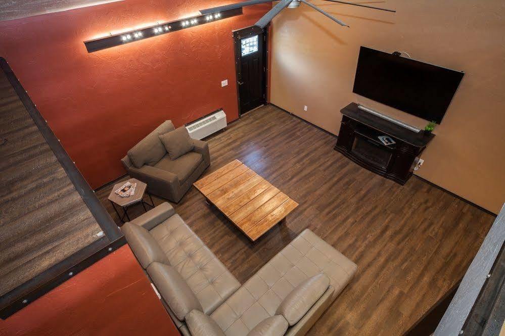 Log Cabin Lodge & Suites Jones Mills Esterno foto