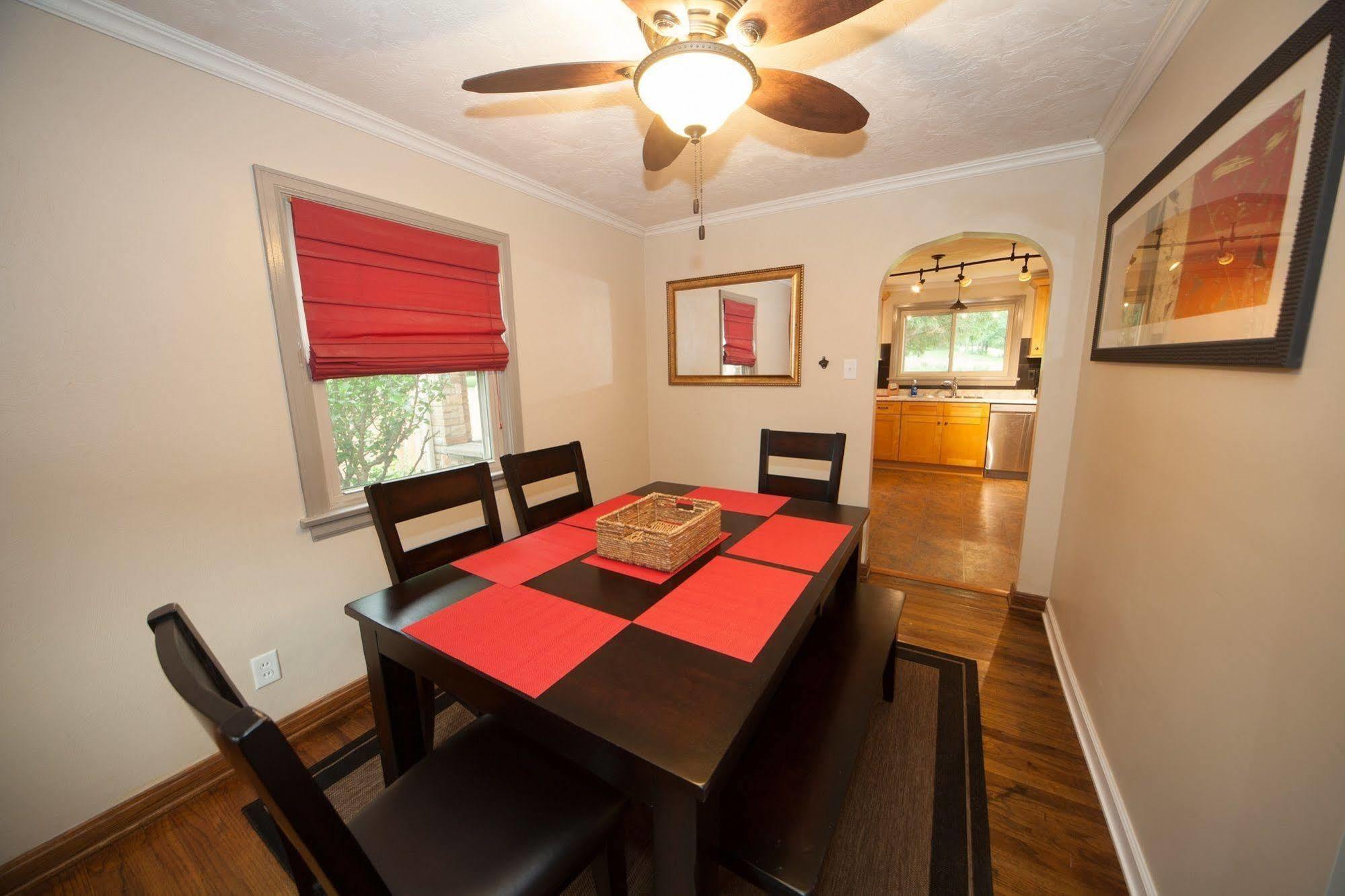 Log Cabin Lodge & Suites Jones Mills Esterno foto